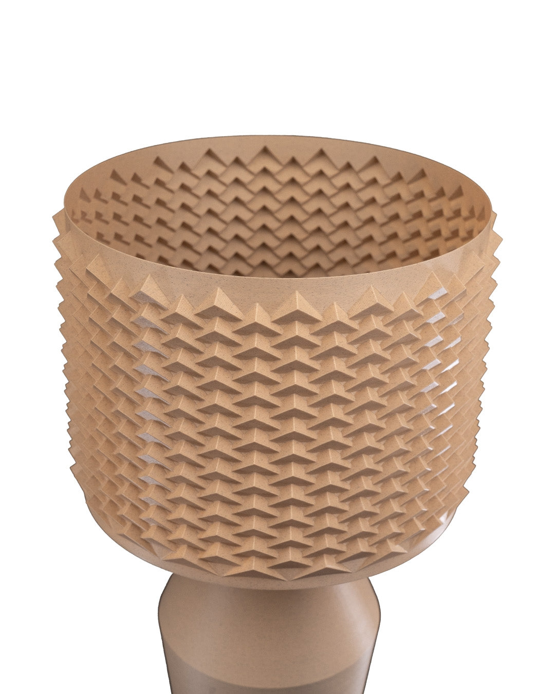 Pointy-modern desk lamp